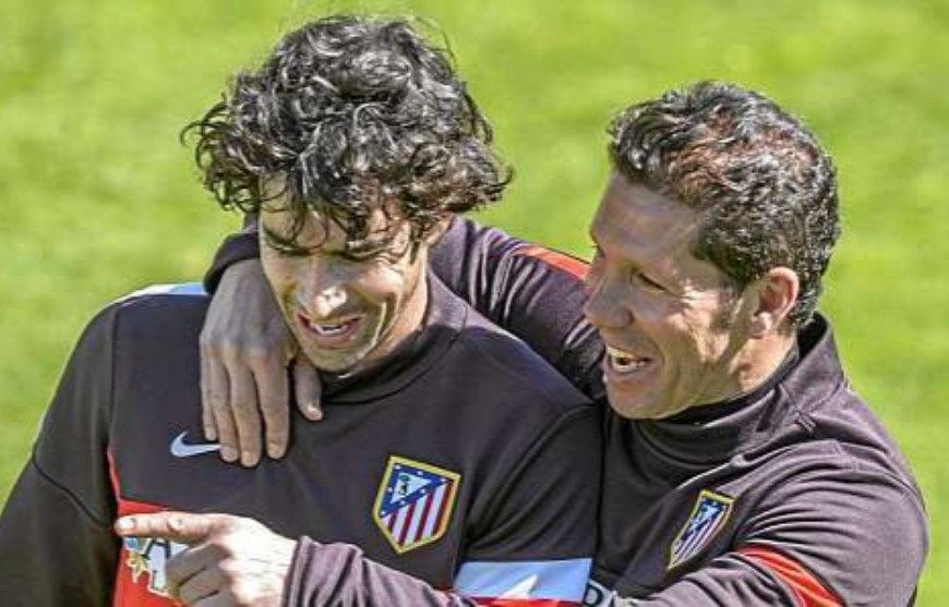 La salida de Jorge Jesús puede llevar a Tiago a los banquillos